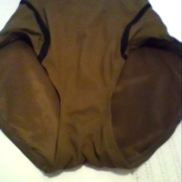 Spanx Olive Green One-Piece Swimsuit with Black Straps - Picture 4 of 9